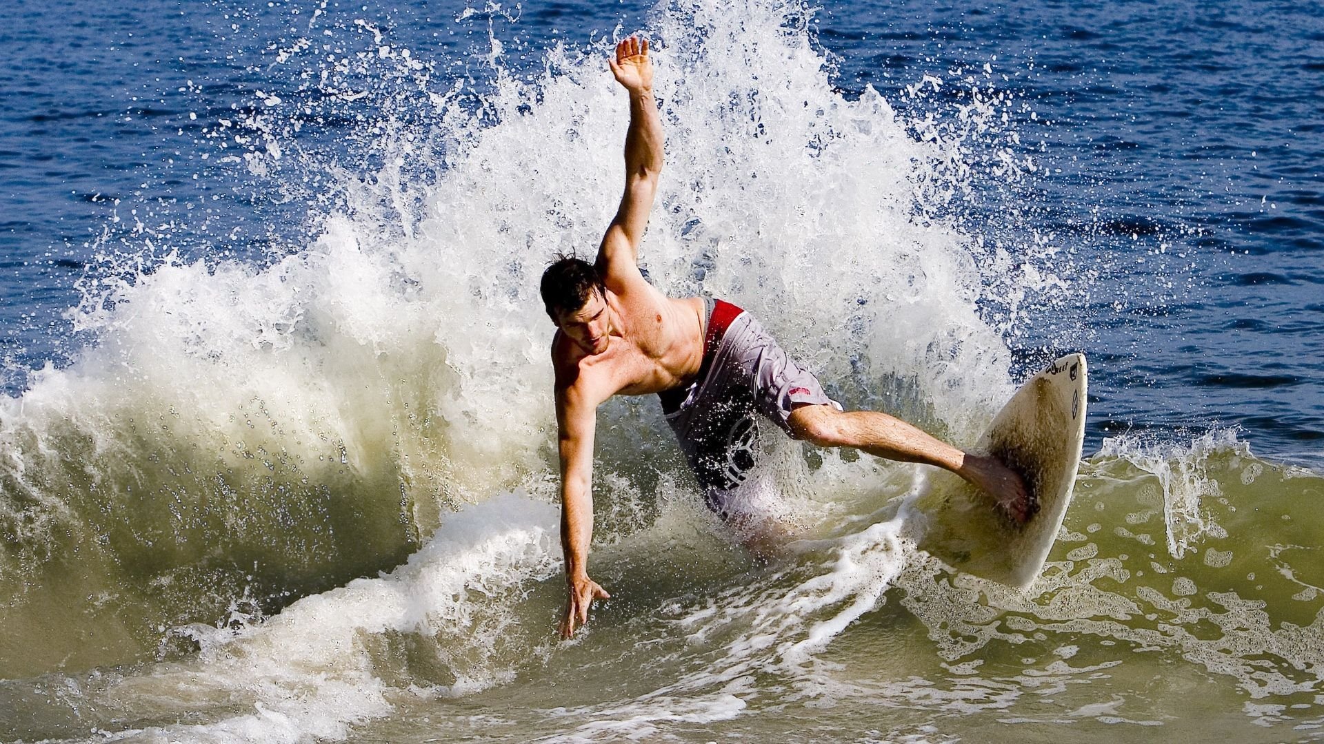 快船球队文化视频正式发布引发大量转发，快船球迷